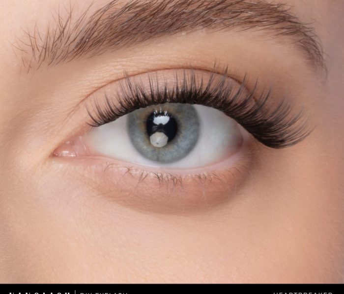 Eine neue Ära des Wimpern-Stylings: Nanolash Stick & Go Pre-Glued Lashes verleihen Ihrem Alltags-Make-up eine echte Transformation